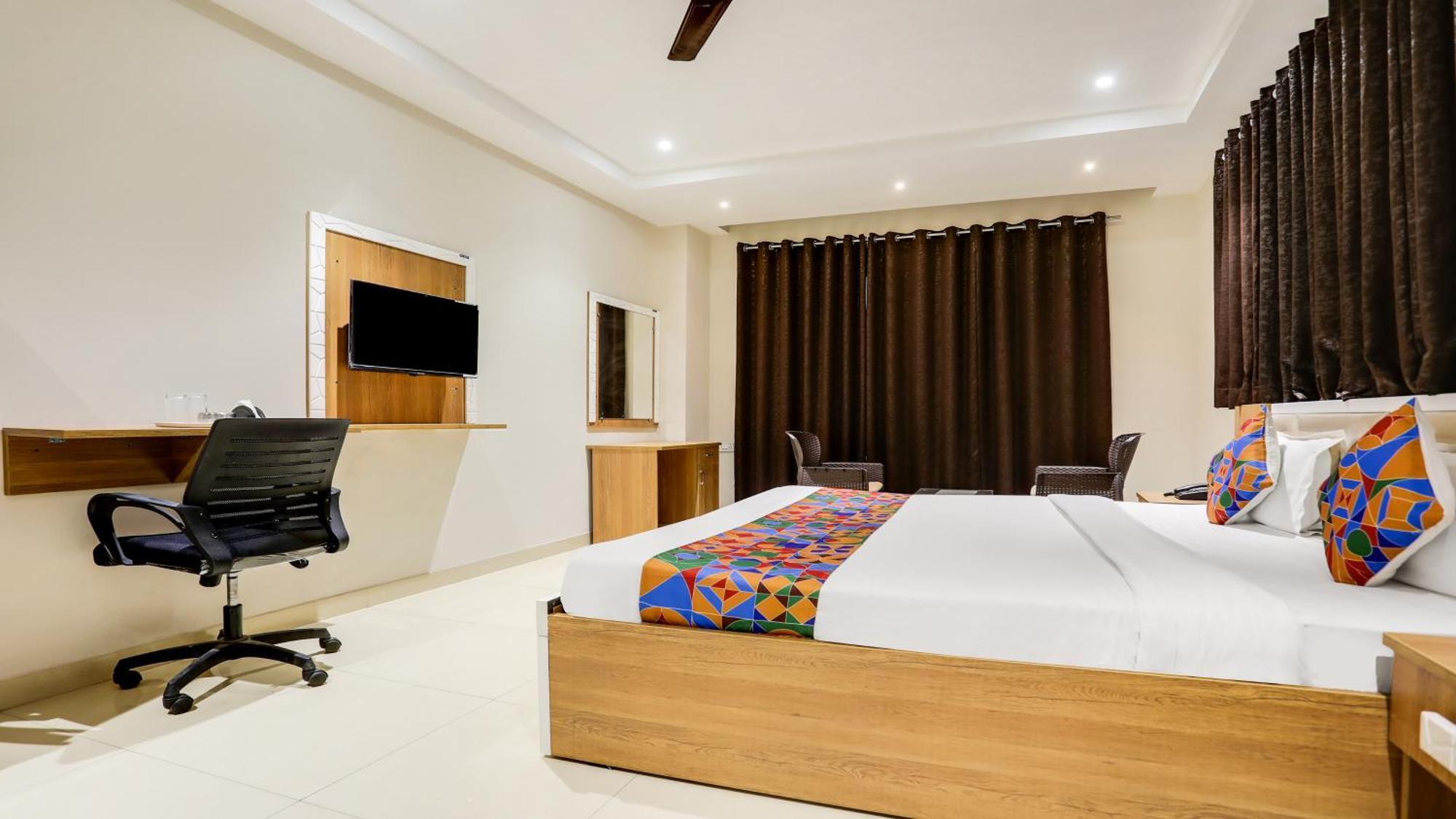 Fabhotel Mansarovar Inn Райпур Экстерьер фото