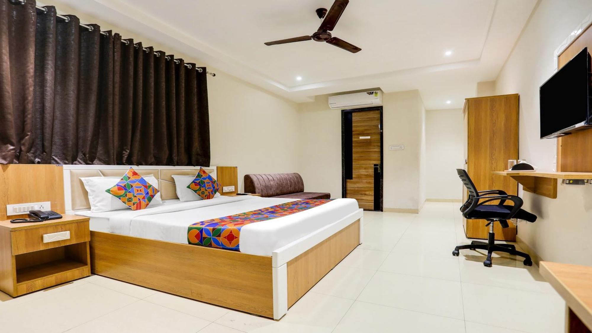 Fabhotel Mansarovar Inn Райпур Экстерьер фото